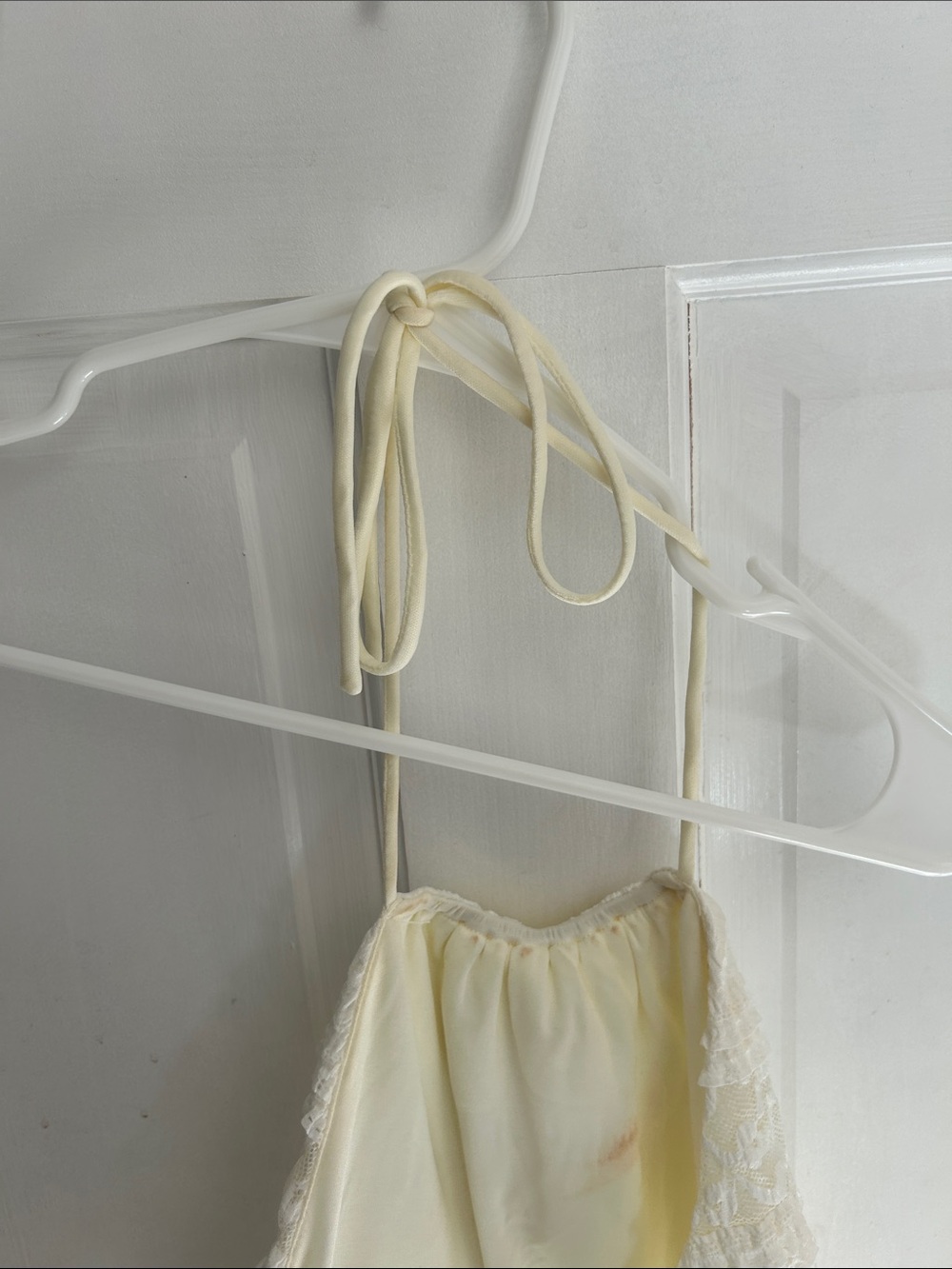 Lace Ruffled Halter Top - Picture 4 of 8